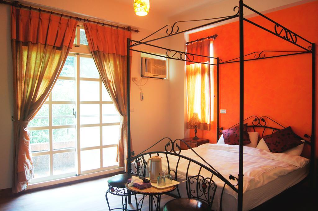 Left Bank Bnb Jiaoxi Bagian luar foto