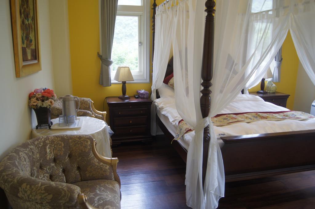 Left Bank Bnb Jiaoxi Bagian luar foto